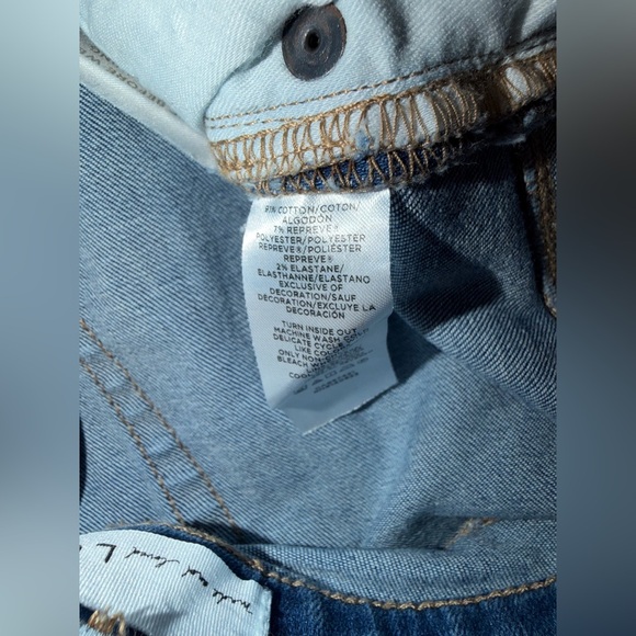 NWOT LOFT Black Floral Embroidery Cuffed Skinny Jeans Size 28 - Picture 6 of 8